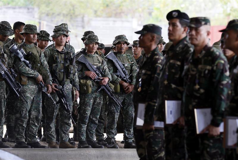 Ejército filipino perseguirá a grandes traficantes en la guerra antidroga