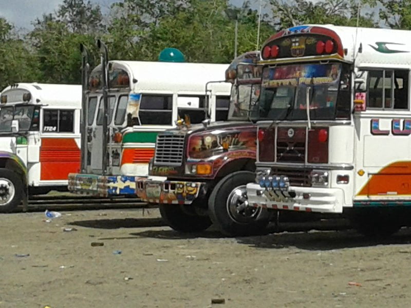 Cinco robos en una semana a buses que viajan hacia el interior del país