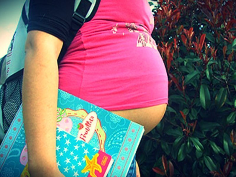 Informe de la Contraloría revela escandalosos datos sobre embarazos en menores