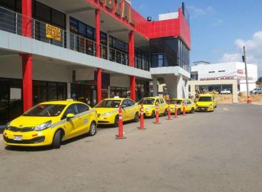 ATTT propone regular horas de servicios de los taxis