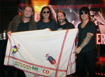 El cantante de Maná dijo que Chile debe conceder salida al mar a Bolivia
