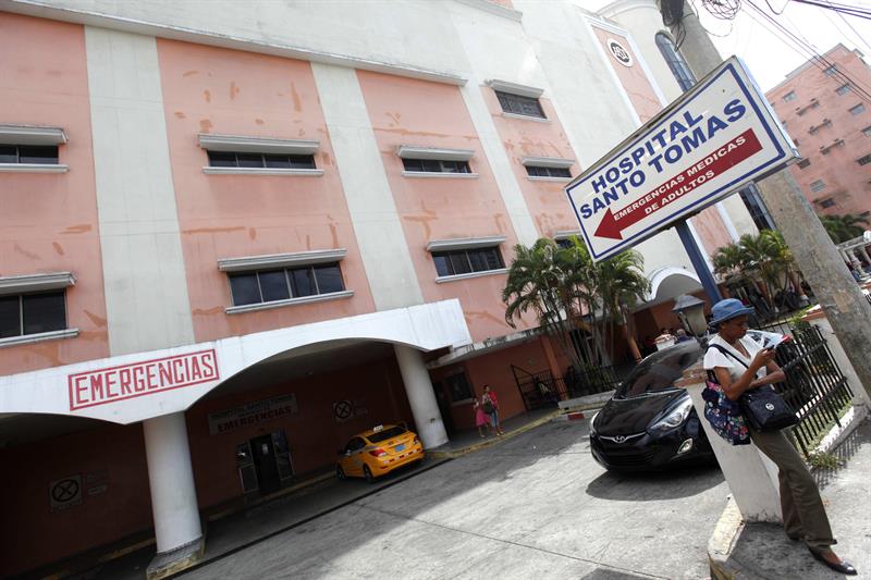 Noriega afronta «horas decisivas» tras dos operaciones de cerebro