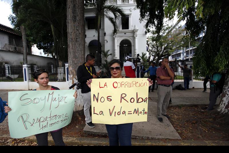 Panamá homenajeó a la sindicalista que luchó por la licencia maternal