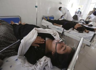 Atacaron colegio de niñas en Afganistán con agentes químicos