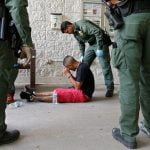 Detenciones en la frontera con México caen en picada en primer mes de Trump