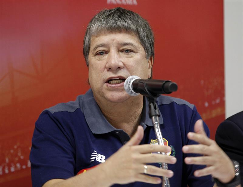 El «Bolillo» pidió a sus jugadores que rindan en la selección como en los clubes