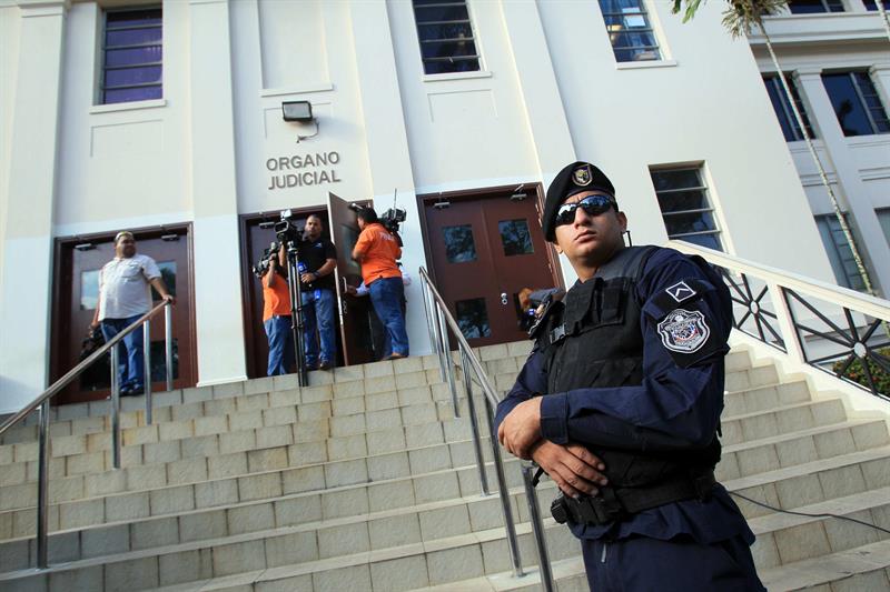 Un tribunal anuló el proceso por supuesto peculado a exministra de Martinelli