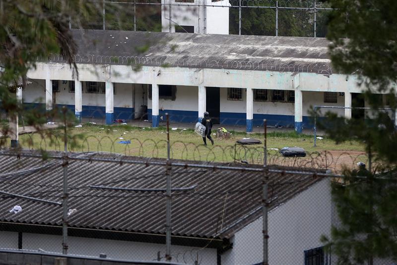 Subieron a cuatro los monitores muertos tras motín en correccional de Guatemala