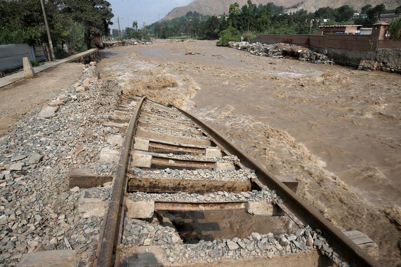 Aumentan a 78 los muertos y 101.104 los damnificados por inundaciones en Perú