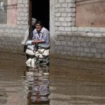 Autoridades peruanas evacuaron 300 familias de Piura ante peligro de desbordes