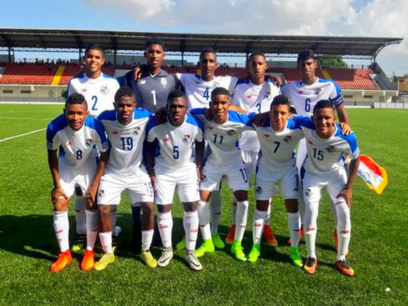 Defensoría inspeccionará pizzería por incidente de racismo contra futbolistas