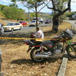 Atrapan a venezolano que asaltaba en moto a universitarias