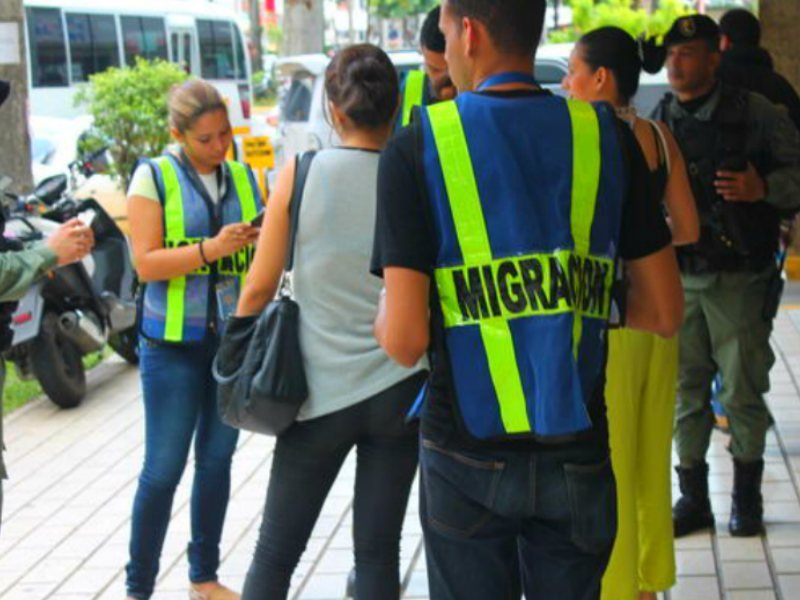 Migración estudia nuevas medidas para regular ingresos de extranjeros a Panamá
