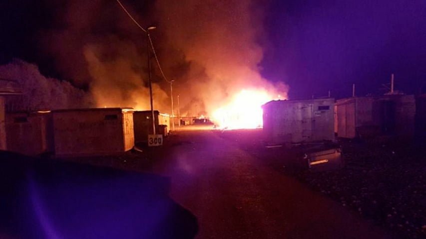 Incendio en campo de inmigrantes de Francia dejó al menos 10 heridos