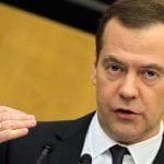 Casi la mitad de los rusos pide la dimisión de Medvédev