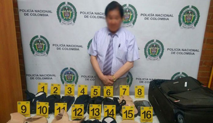 Asiático fue detenido en Colombia con cocaína oculta en chanclas ortopédicas