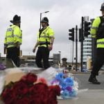 Manchester regresó a su rutina entre fuertes medidas de seguridad