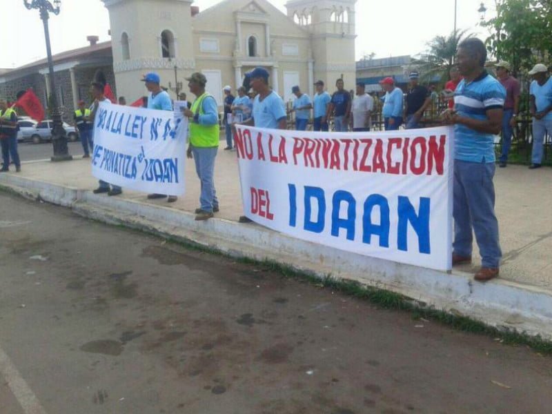 Trabajadores del IDAAN marchan en todo el país contra la privatización (Videos)