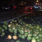 Dos heridos tras vuelco de camión en la vía Centenario