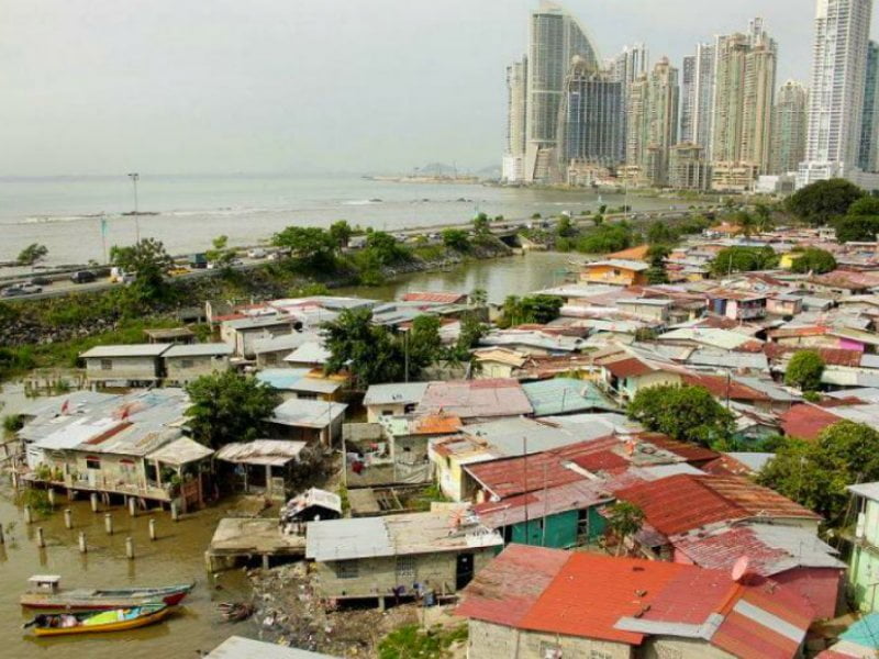 Panamá reporta mejoras en índices de pobreza en 49 distritos