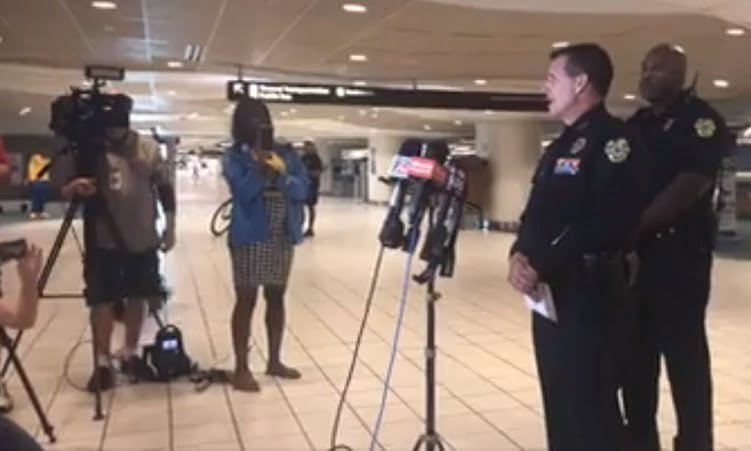 Desalojaron aeropuerto de Orlando por hombre armado