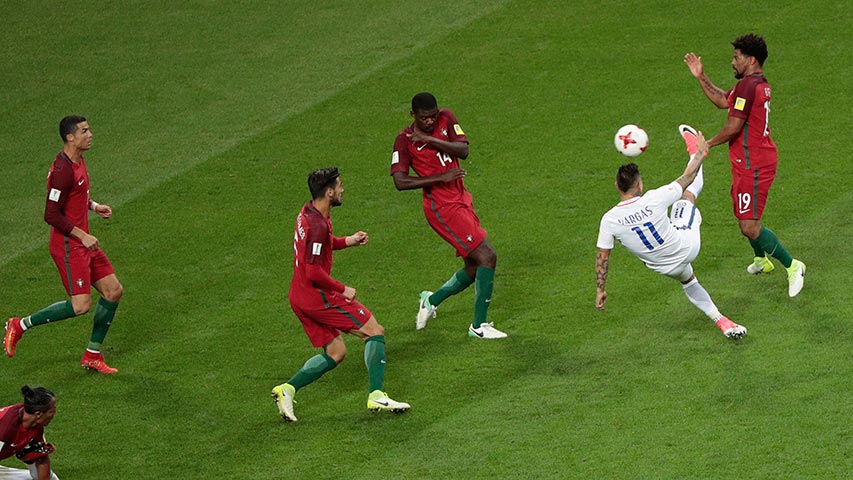 Chile avanzó a la final de la Copa Confederaciones tras vencer a Portugal en penales