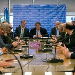 Salario mínimo en Argentina aumentó 24% y será de 602 dólares