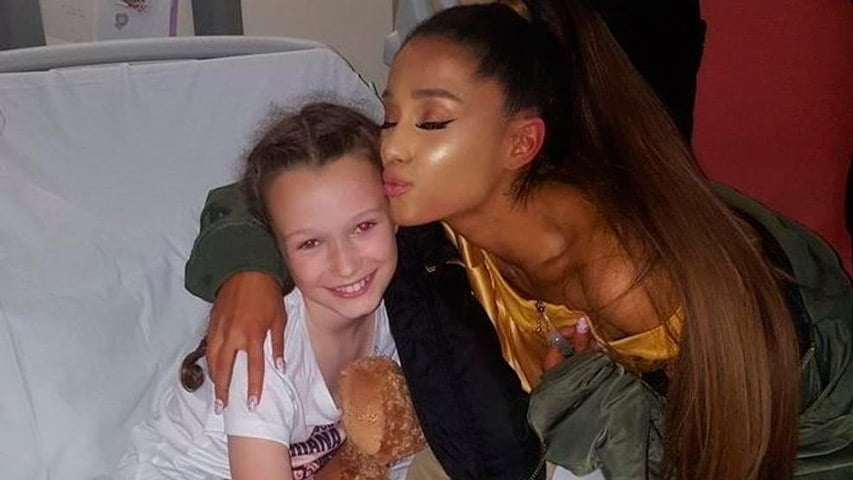 Ariana Grande cumplió y cantó por las víctimas en Manchester