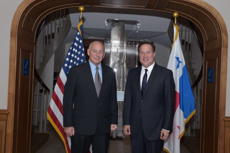 EE.UU. ofrece a Varela formar fuerzas de seguridad en Panamá