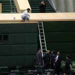 Ataque con ácido dejó 14 heridos en Teherán