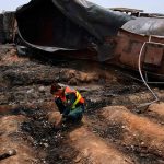 Pakistán investiga explosión de camión de gasolina que dejó 144 muertos