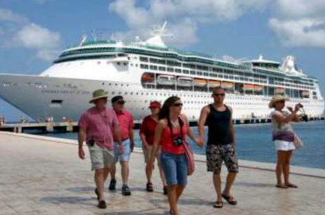 Más de 205 mil turistas de cruceros han desembarcado en Panamá durante 2017