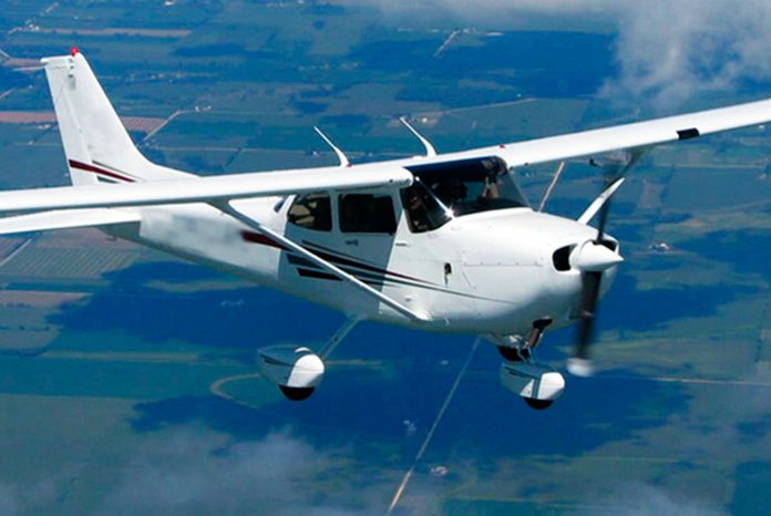 Buscan avioneta que desapareció de los radares tras despegar en Argentina