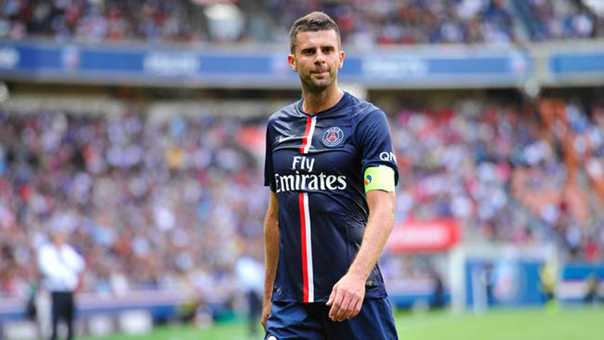 Thiago Motta renovó con el París Saint-Germain por una temporada
