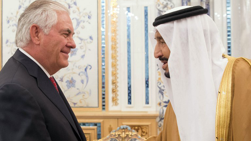 Rex Tillerson se reunió con adversarios de Catar