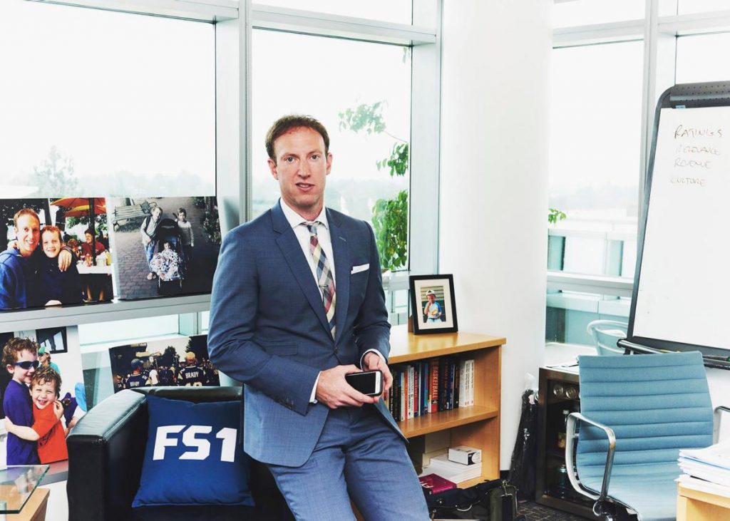 Despiden a directivo de Fox Sports por investigaciones por acoso sexual