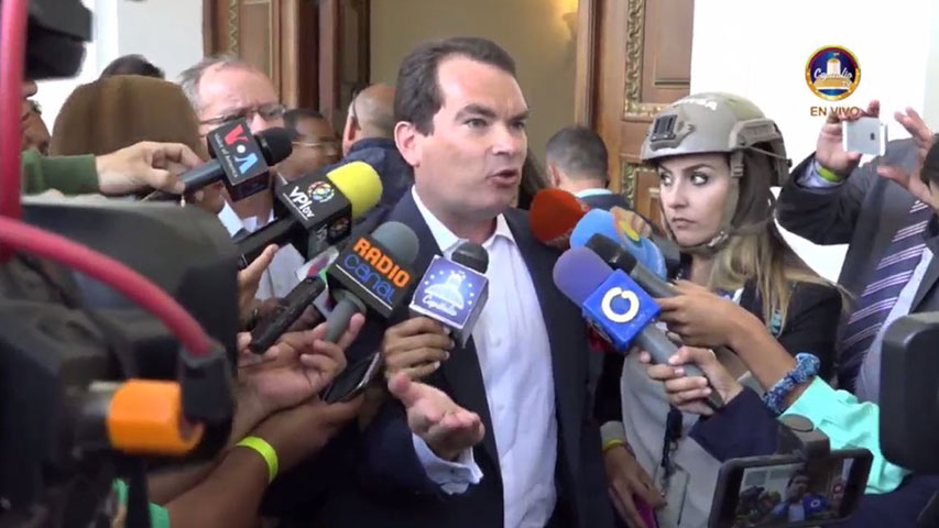 Grupos oficialistas violentos asaltaron Asamblea Nacional de Venezuela