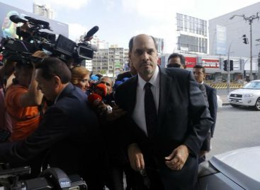 Defensa de Arias exige investigar dónde está dinero que Odebrecht dice haberle pagado