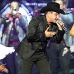 Julión Álvarez se desvincula de narco y dice que todo lo ganó con trabajo