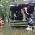 300 personas han sido rescatadas en Houston por inundaciones de Harvey