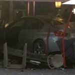 Vehículo irrumpió en pizzería cerca de París y dejó una niña muerta