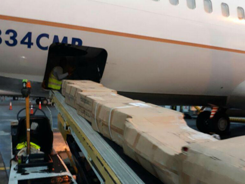 Sale primer lote de ayuda humanitaria para afectados por huracán Irma