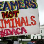 Trump deroga programa de Obama y deja deportación de “dreamers” en manos del Congreso