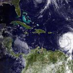 Huracán María tomó fuerza y alcanzó de nuevo la máxima categoría