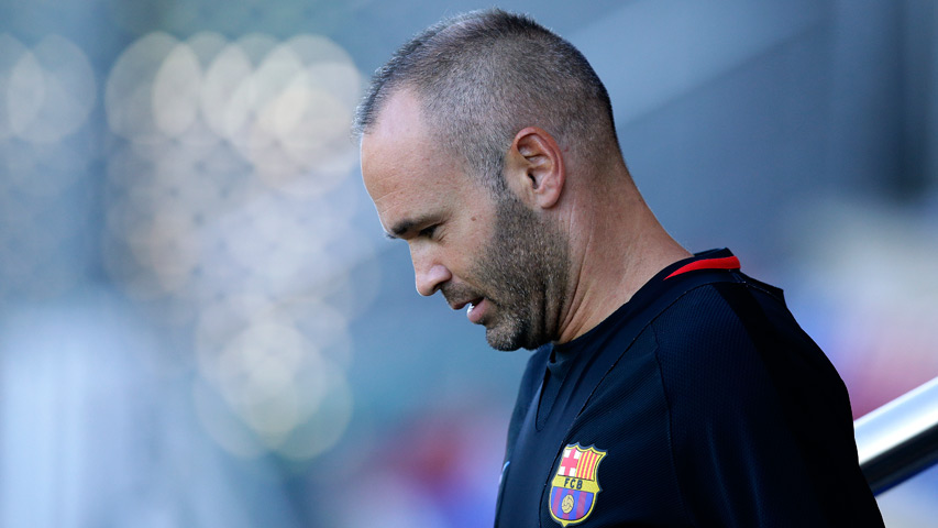 Andrés Iniesta desmiente principio de acuerdo con el Barcelona