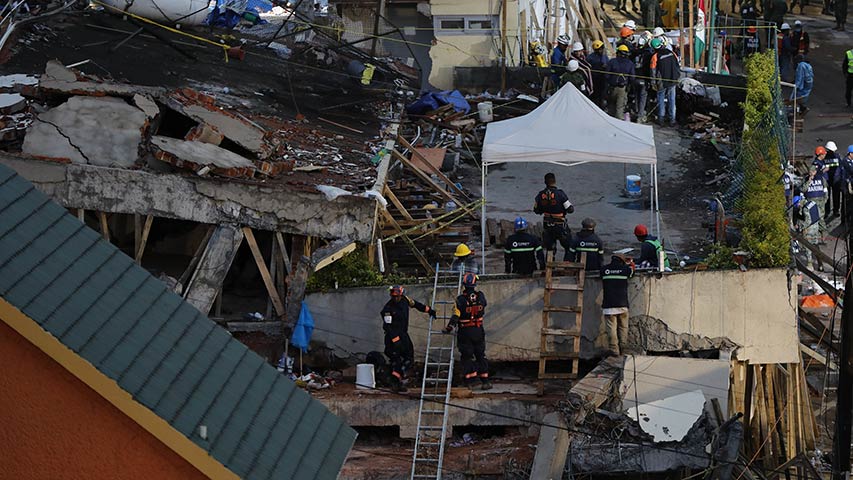 México inició el cuarto día de rescates tras el sismo