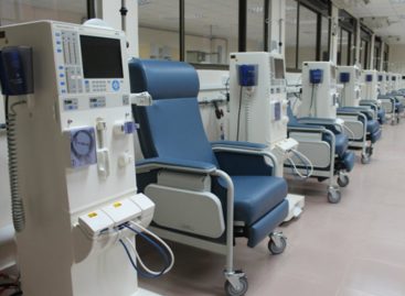 Sala de hemodiálisis de la CSS en el Hospital Santo Tomás entra en funcionamiento