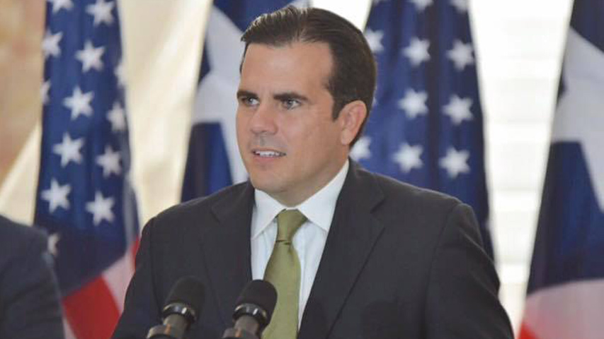 Gobernador de Puerto Rico visitó a congresistas para recoger ayuda tras huracanes