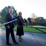 Trump aterrizó en Las Vegas para apoyar a víctimas del tiroteo