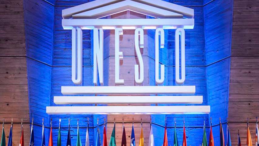 Francia lamentó la retirada de Estados Unidos de la Unesco en un momento “primordial”
